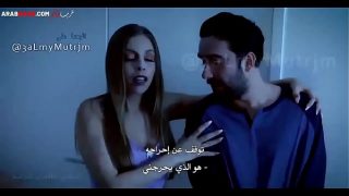 الابن يتدرب علي النيك مع زوجة ابوه علي السرير مترجم عربي